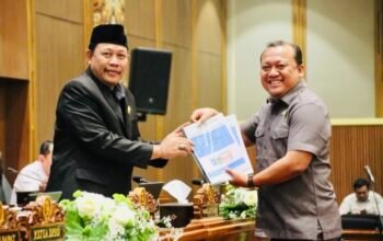 Fraksi PAN-BNR DPRD Bojonegoro Ketuk Palu: Dua Raperda Resmi Disetujui Jadi Perda