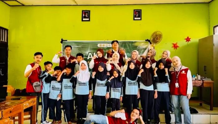 Mahasiswa KKN-TK Kelompok 20 Universitas Bojonegoro Gelar Program “Aksara” di SDN Meduri 2