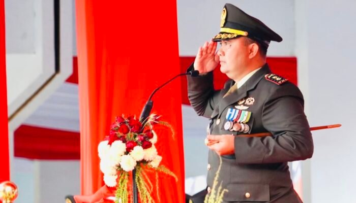 Tutup Rangkaian HUT Ke-81 RI, Dandim Bojonegoro Pimpin Upacara Penurunan Bendera