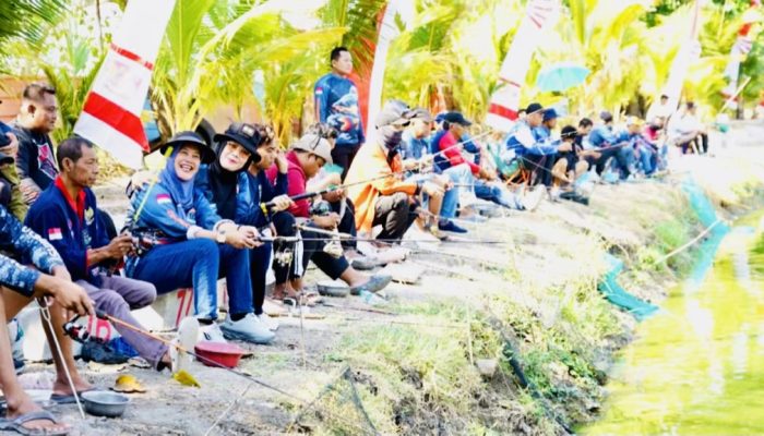 Strike 2 Kali! Aksi Wabup Nurul Azizah Bikin Kolam Pancing MCM Heboh