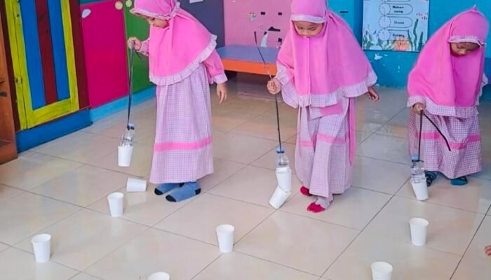 TK ABA II Bojonegoro Meriahkan HUT RI Lewat Lomba