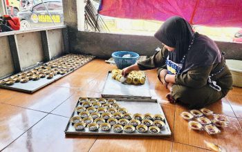 UMKM Kue Seribuan di Padangan Bojonegoro Tembus Omzet Puluhan Juta Per Hari