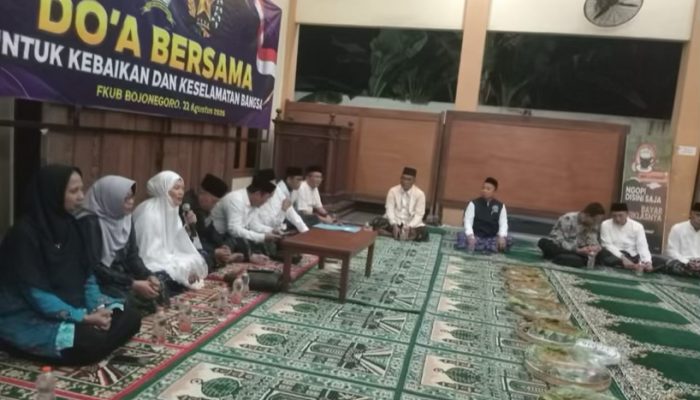 Warga Bojonegoro Doa Bersama untuk NKRI dan Presiden Prabowo