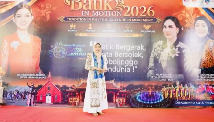Cantika Wahono Bawa Batik Bojonegoro ke Panggung Jatim