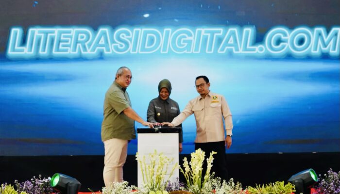 Sinergi EMCL dan Pemkab Bojonegoro Genjot Literasi Digital