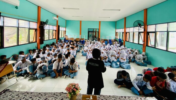 Cegah Pergaulan Bebas, KKN Unugiri Kelompok 39 Gandeng Polsek Margomulyo Edukasi Pelajar