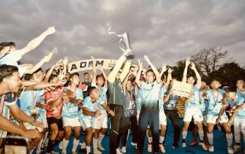 Bupati Bojonegoro Serahkan Trofi Juara Sepak Bola di Kedungadem