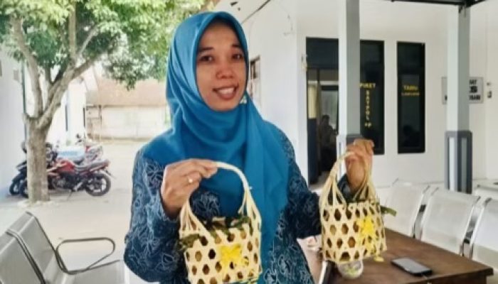 Mengintip Pesona Keranjang Mini Bambu Desa Gapluk Bojonegoro