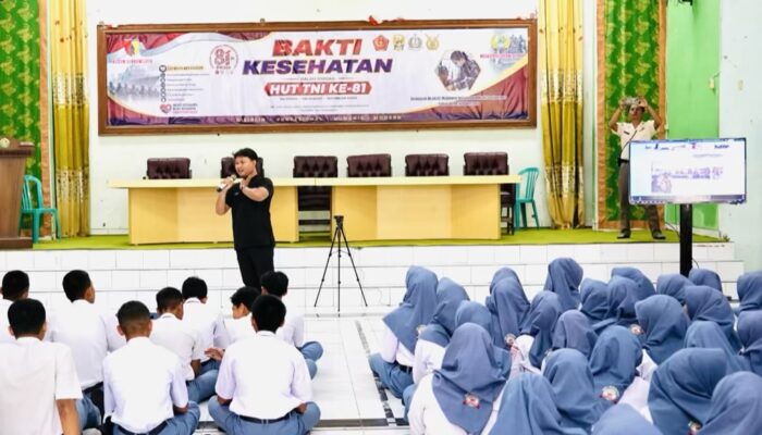 Sambut HUT TNI ke-81, Kodim 0813 Bojonegoro Bekali Siswa MAN 1 Pelatihan Tanggap Darurat Medis