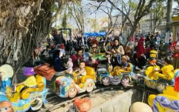 Jalan Sehat Hari Santri Drokilo Bojonegoro Sukses Dongkrak Ekonomi PKL