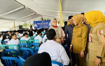 Ribuan Pelamar Padati Seleksi Kerja PT Shou Fong Lastindo Bojonegoro