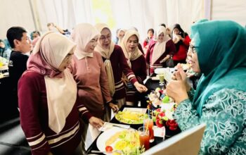 Lomba Olahan Telur GAYATRI Meriahkan Gutanbo Fest Bojonegoro