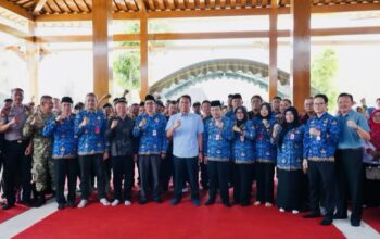 Bupati Setyo Wahono Gelar “Medhayoh” di Tambakrejo, Tinjau Sekolah Rusak hingga Paparkan Program Strategis P-APBD 2026