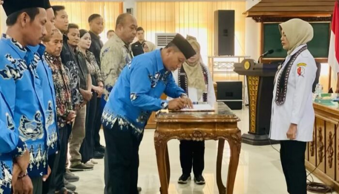 Pemkab Bojonegoro Salurkan Bantuan Usaha Produktif untuk 1.549 Pelaku Usaha