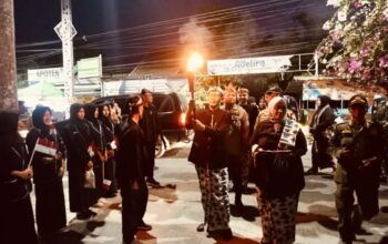 Meriahnya Kirab Api Abadi HJB ke-349, Warga Trucuk Antusias Sambut Estafet Obor
