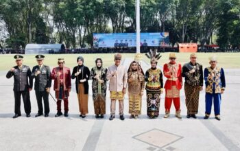 Upacara Hari Jadi Bojonegoro ke-349 Bertabur Pakaian Adat Nusantara