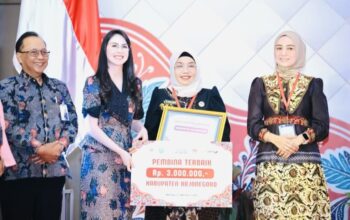 Dekranasda Bojonegoro Sabet Penghargaan Pembina Terbaik se-Jawa Timur