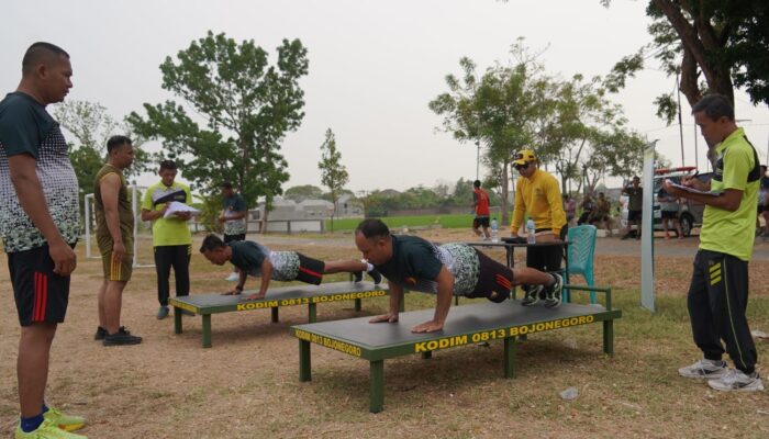 Uji Stamina di Bawah Terik Matahari, Ratusan Prajurit Kodim Bojonegoro Ikuti Garjas Periodik